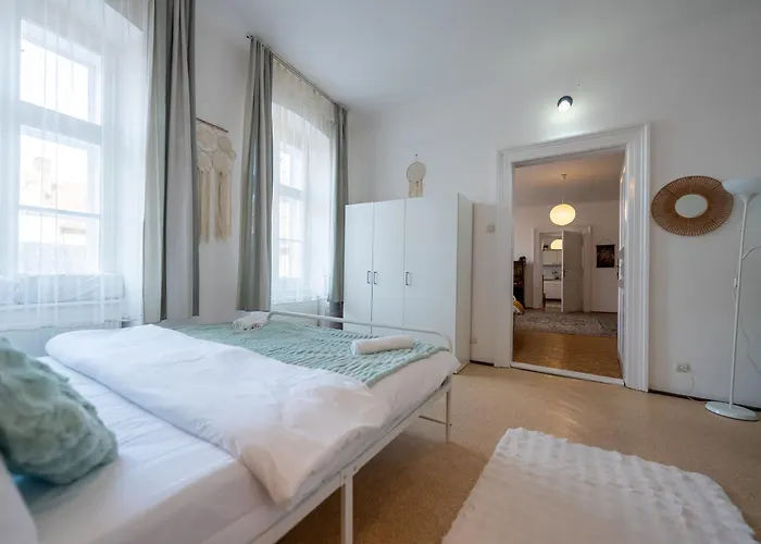 Boho Flat - 100m2 In Centrul Vechi - Self Check-in * 布拉索夫